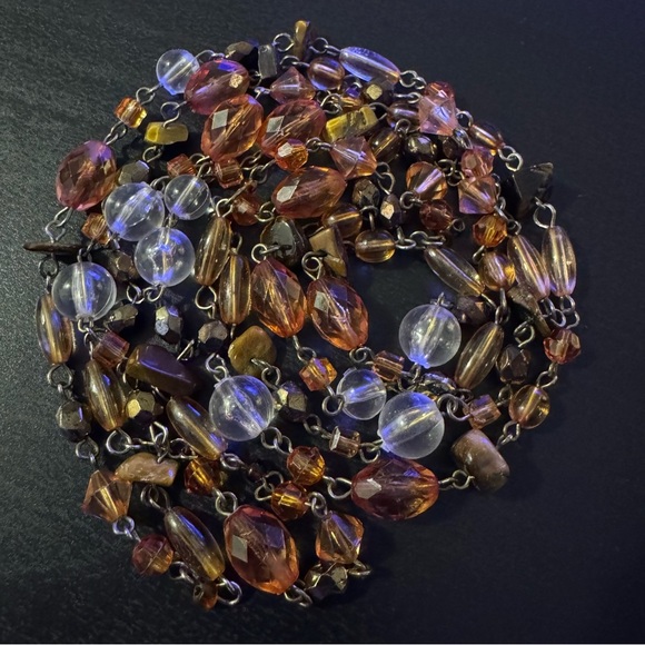 ⚜️3 for $30⚜️ Vintage Amber Coloured Station Necklace (Tiger Eye Glass Acrylic) - Picture 13 of 13